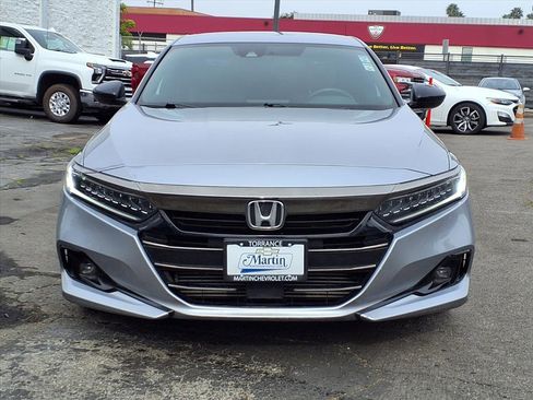 Used 2022 Honda Accord Sport image 2