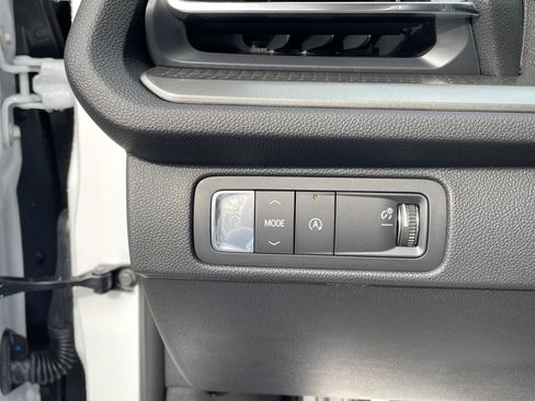 New 2026 Chevrolet Traverse LT w/ LPO, Floor Liner Package image 20