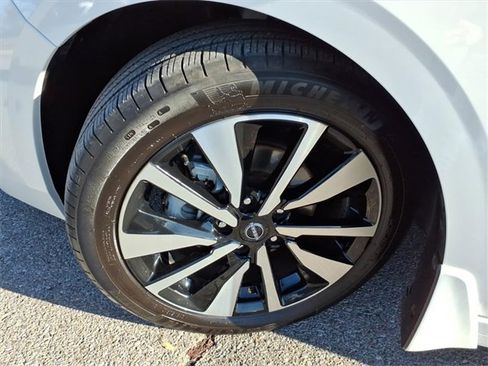 Certified 2024 Nissan Sentra SV w/ SV Premium Package image 23