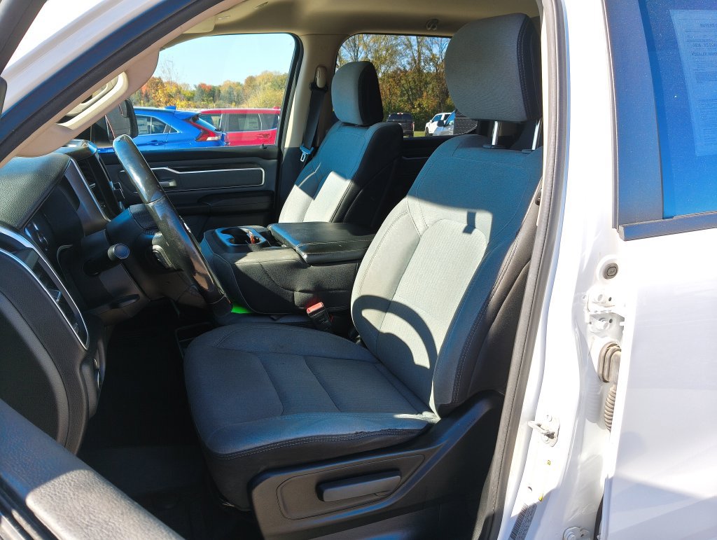 Used 2019 RAM 1500 Big Horn AWD/4WD image 2