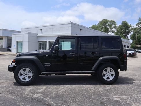 Used 2015 Jeep Wrangler Unlimited Sport w/ Quick Order Package 24S AWD/4WD image 5