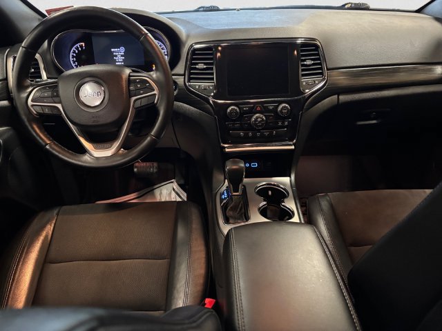 Used 2021 Jeep Grand Cherokee Laredo X AWD/4WD image 11
