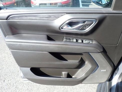 Used 2022 GMC Yukon SLT w/ SLT Premium Package AWD/4WD image 23