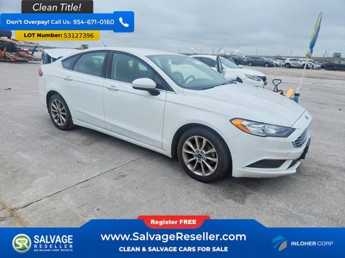 Used 2017 Ford Fusion SE w/ Fusion SE Technology Package FWD image 5