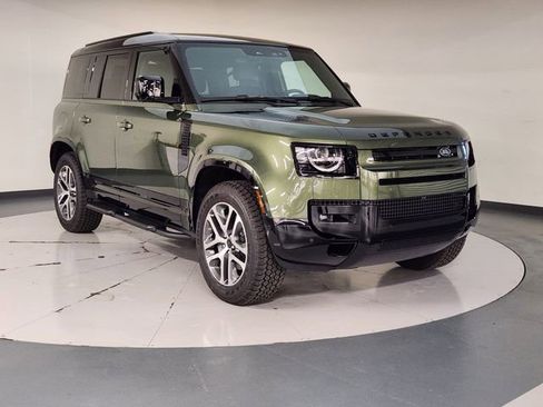 New 2026 Land Rover Defender 110 X-Dynamic SE image 7