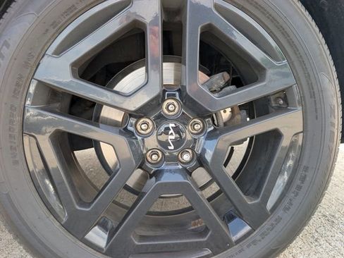 Used 2024 Kia Telluride EX X-Line image 8