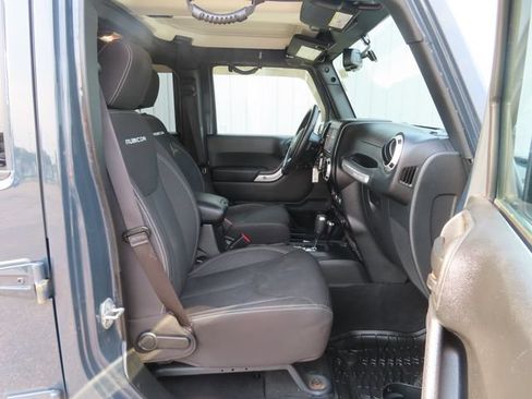 Used 2016 Jeep Wrangler Unlimited Rubicon w/ Connectivity Group AWD/4WD image 23