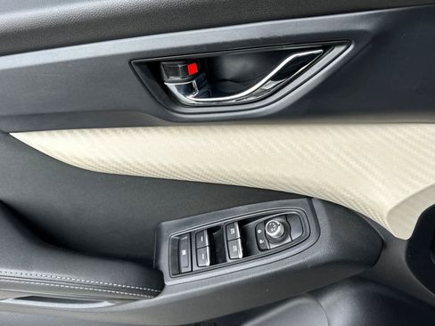 Used 2021 Subaru Ascent Premium w/ Convenience Package image 12