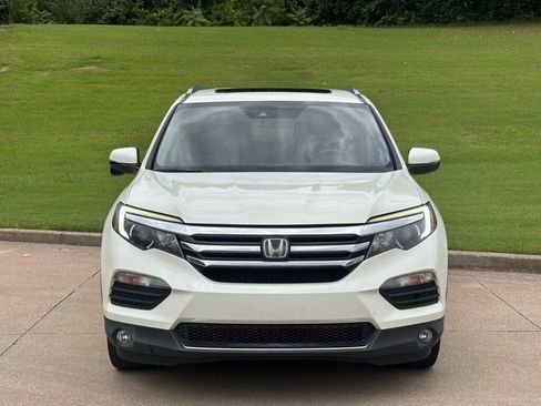 Used 2017 Honda Pilot Touring image 5