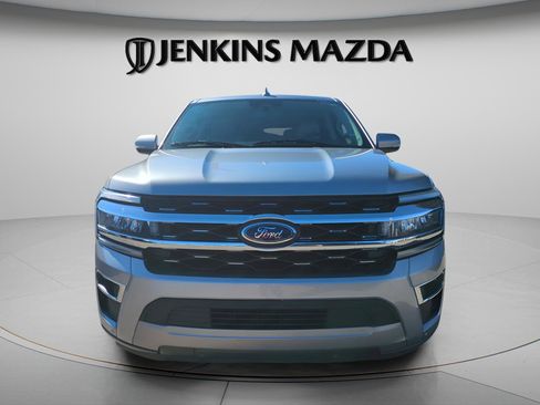 Used 2024 Ford Expedition Limited image 9