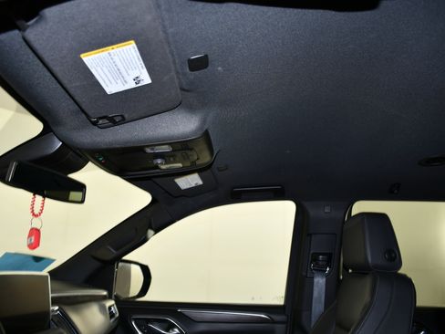 Used 2024 Chevrolet Tahoe LT image 43