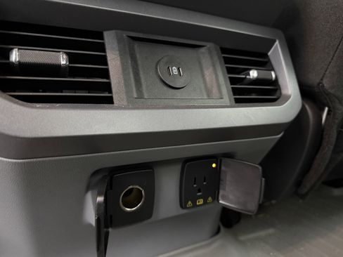 Used 2024 Ford F250 XLT w/ Black Appearance Package image 29