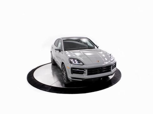 New 2026 Porsche Cayenne image 41