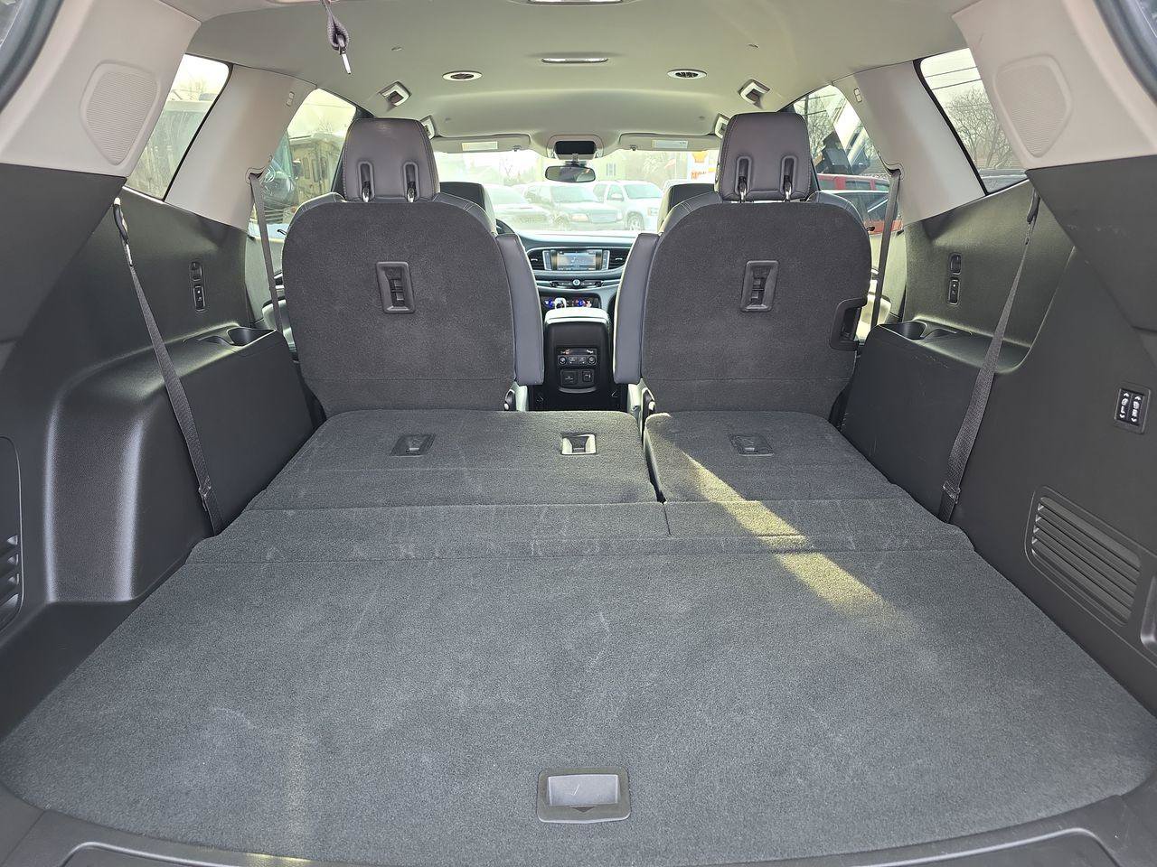 Used 2018 Buick Enclave Premium FWD image 28