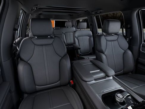 New 2026 Jeep Grand Wagoneer 4WD image 16