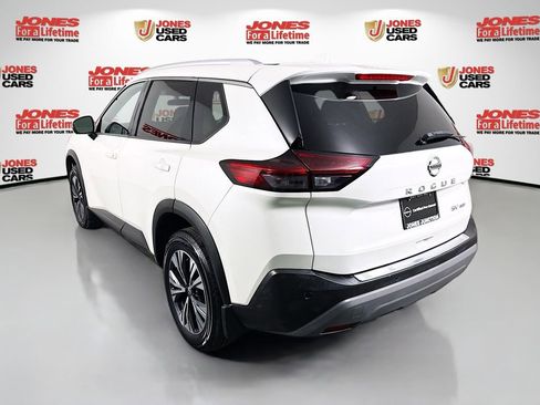 Certified 2021 Nissan Rogue SV w/ Premium Package image 2