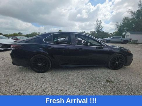 Used 2022 Toyota Camry XSE w/ Navigation Package image 4