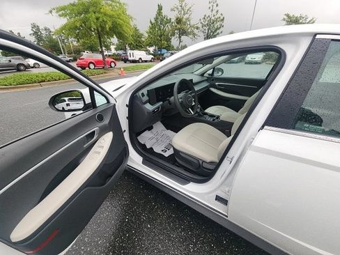 Certified 2025 Hyundai Sonata SE FWD image 23