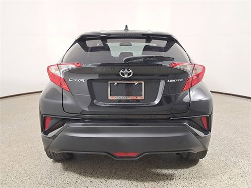 Used 2022 Toyota C-HR Limited image 6