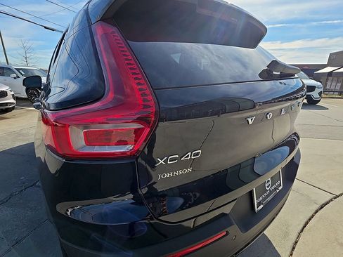New 2026 Volvo XC40 B4 Plus w/ Protection Package Premier FWD image 45