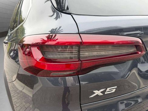 Used 2022 BMW X5 xDrive45e w/ Climate Comfort Package image 54