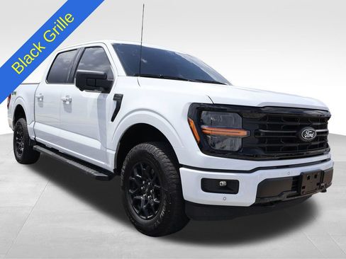 Used 2025 Ford F150 XLT w/ Equipment Group 302A MID AWD/4WD image 13