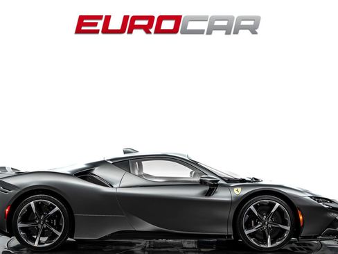 Used 2023 Ferrari SF90 Stradale AWD/4WD image 6