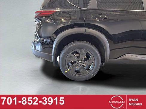 New 2026 Nissan Rogue SV w/ Cold Weather Package AWD/4WD image 21