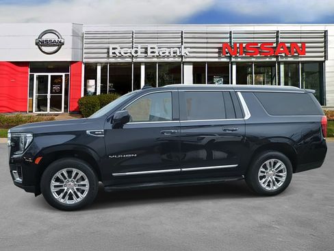 Used 2023 GMC Yukon XL SLT AWD/4WD image 5