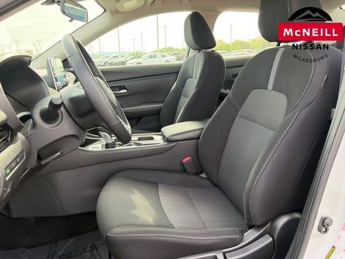 Used 2022 Nissan Sentra SV w/ Trunk Package FWD image 17