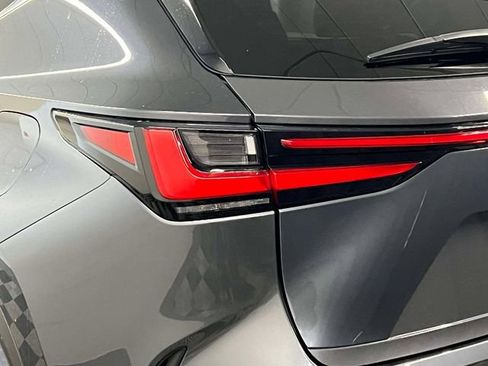 Used 2024 Lexus NX 250 FWD w/ Cold Area Package image 10
