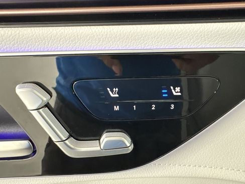 New 2026 Mercedes-Benz EQE 320 4MATIC SUV image 21