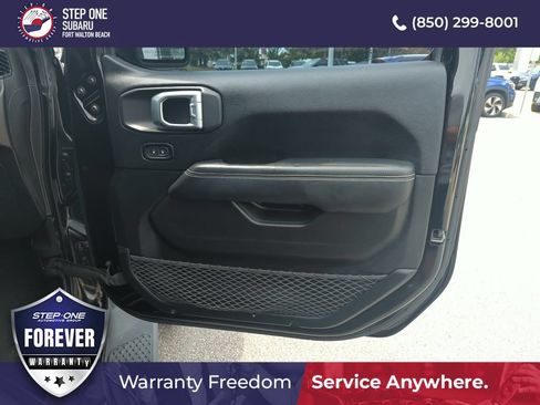 Used 2020 Jeep Gladiator Overland AWD/4WD image 31