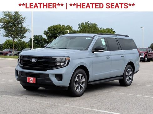 New 2027 Ford Expedition Max Active RWD image 3