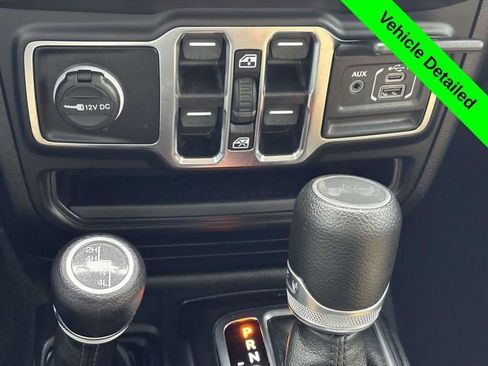 Used 2023 Jeep Wrangler Willys image 18