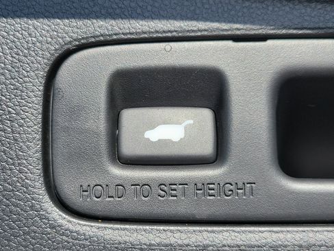 Used 2023 Honda CR-V Sport Touring image 14