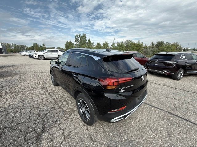 Used 2023 Buick Encore GX Select w/ Safety Package II FWD image 3