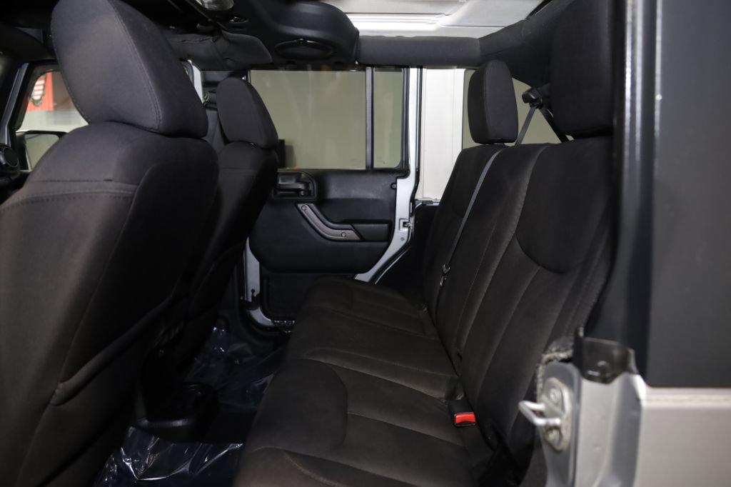 Used 2014 Jeep Wrangler Unlimited Sport w/ Quick Order Package 24S AWD/4WD image 17