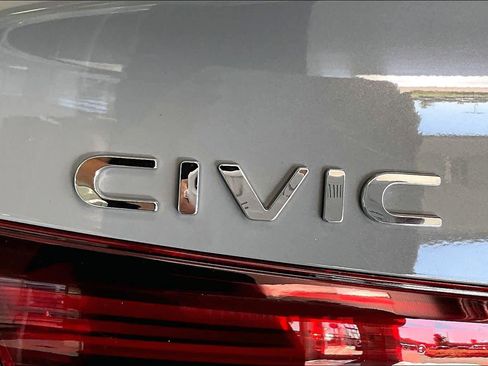 Used 2025 Honda Civic Sport image 7