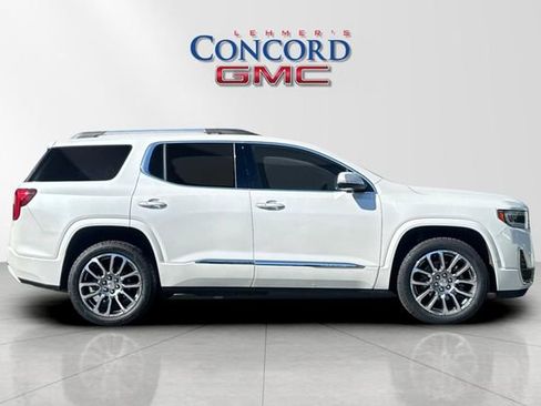 Used 2023 GMC Acadia Denali w/ Denali Technology Package AWD/4WD image 3