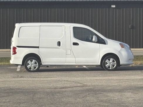 Used 2019 Nissan NV200 SV w/ Back Door Glass Package image 2