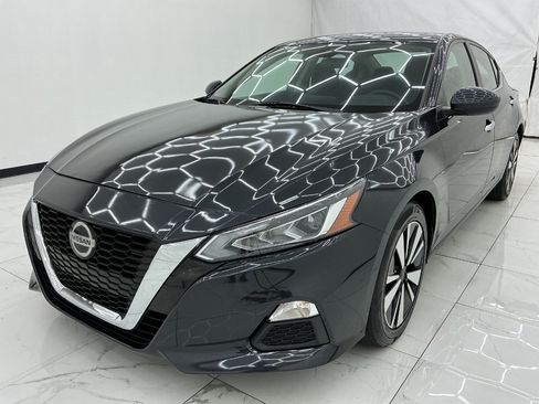 Used 2022 Nissan Altima 2.5 SV FWD image 1
