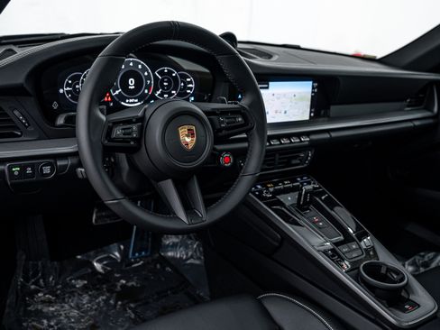 New 2026 Porsche 911 Carrera 4S image 4
