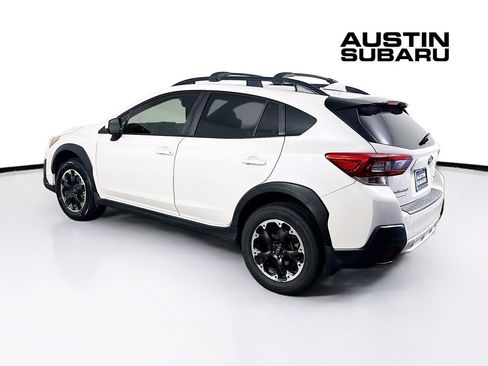 Used 2021 Subaru Crosstrek 2.0i Premium w/ Moonroof Package AWD/4WD image 5