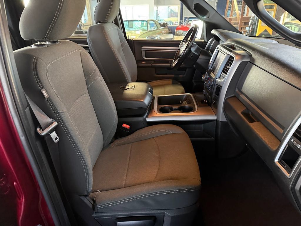 Used 2021 RAM 1500 Warlock AWD/4WD image 13