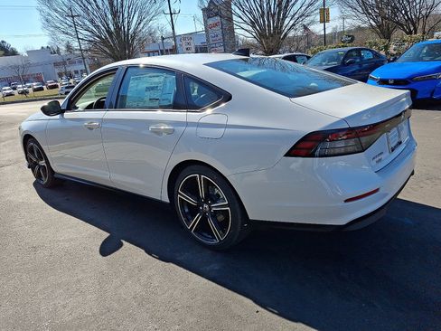 New 2026 Honda Accord SE image 3