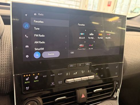 Used 2023 Subaru Solterra Touring image 36