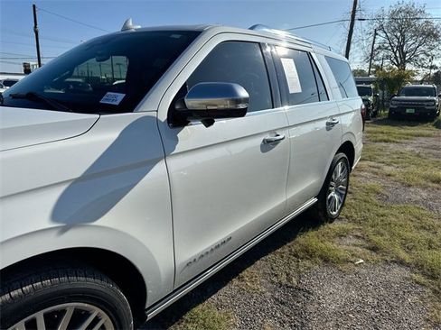 Used 2022 Ford Expedition Platinum image 35