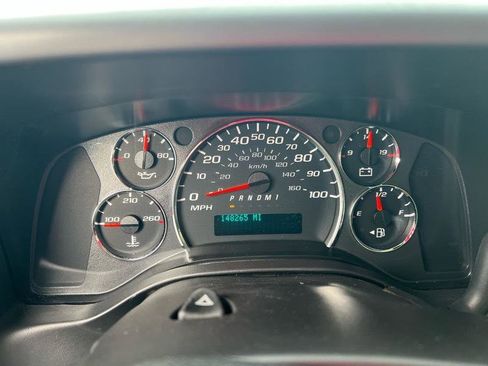 Used 2013 Chevrolet Express 2500 image 14