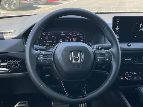 Used 2024 Honda Accord Sport image 7